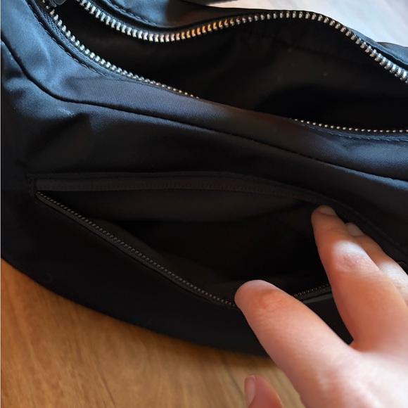 lulu🍋 shoulder bag - Picture 5 of 6